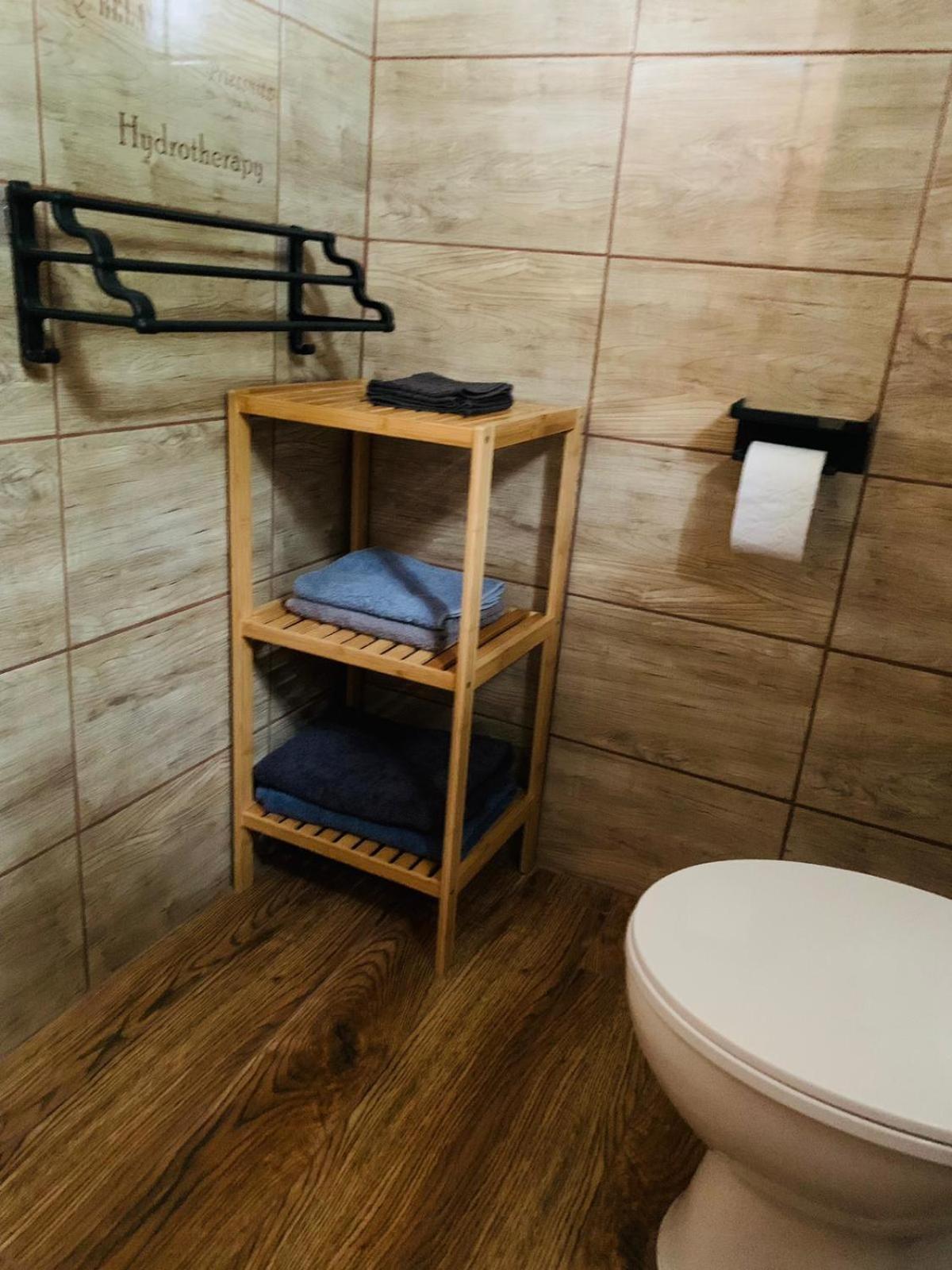 Arvisura Vendeghazak Family Friendly Transit Apartments Zsombo Exterior foto